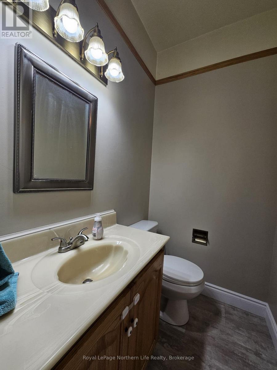 58 Lakeshore Road, Temiskaming Shores, Ontario  P0J 1P0 - Photo 32 - T13426684