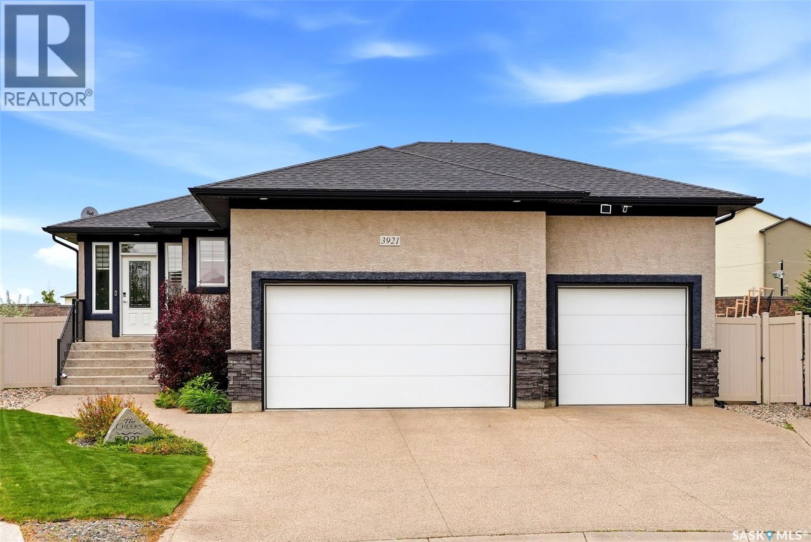 3921 Red Lily Bay, Regina, Saskatchewan  S4V 1S3 - Photo 1 - SK031459