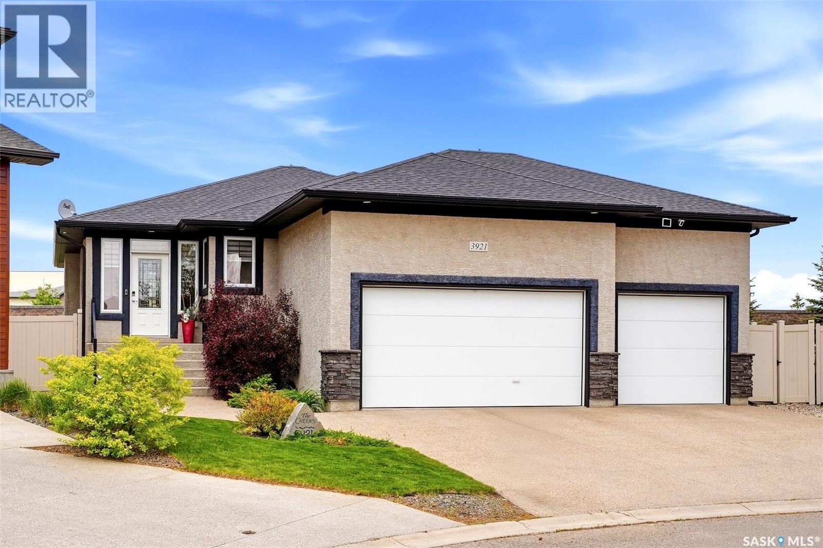 3921 Red Lily Bay, Regina, Saskatchewan  S4V 1S3 - Photo 2 - SK031459