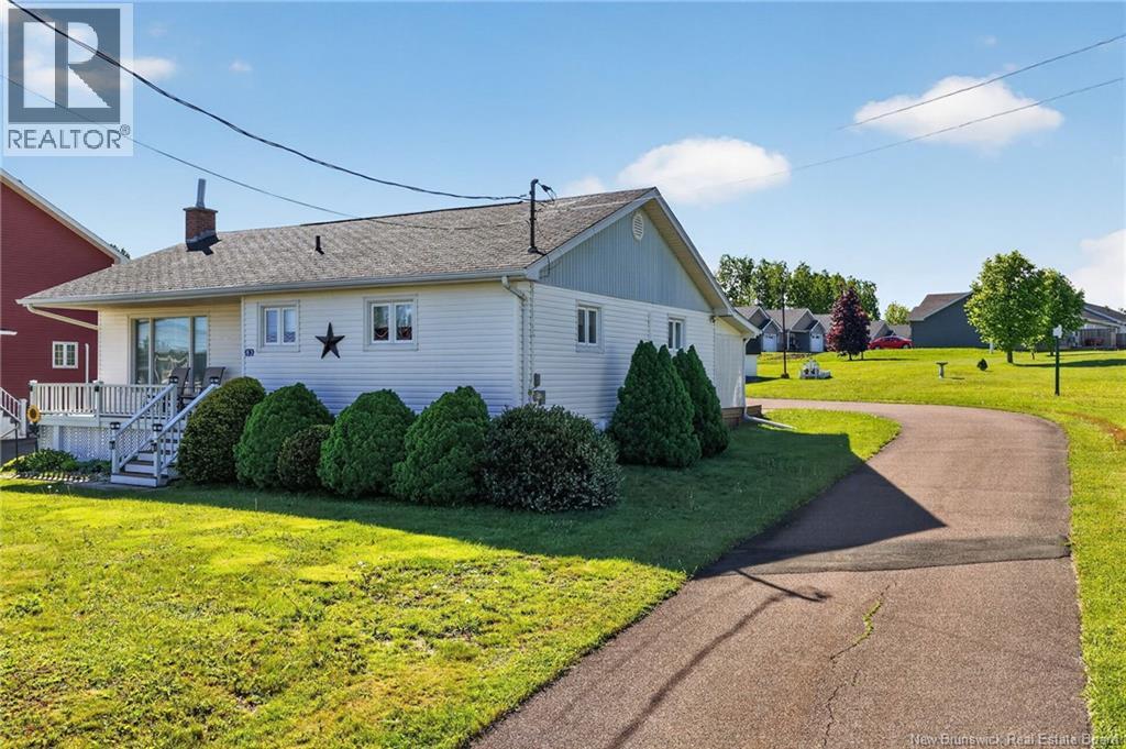 83 Robichaud Street, Cap-Pelé, New Brunswick  E4N 1Y5 - Photo 3 - NB134881