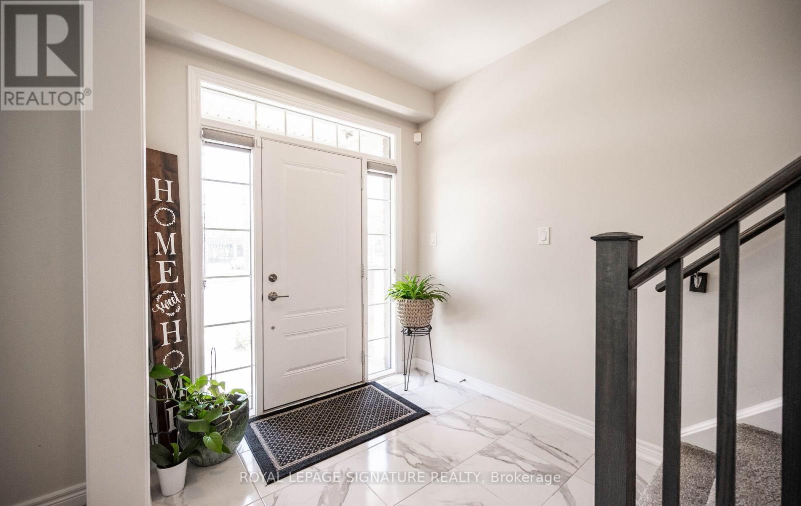 153 Hibiscus Lane, Hamilton, Ontario  L8K 0A3 - Photo 3 - X13426326