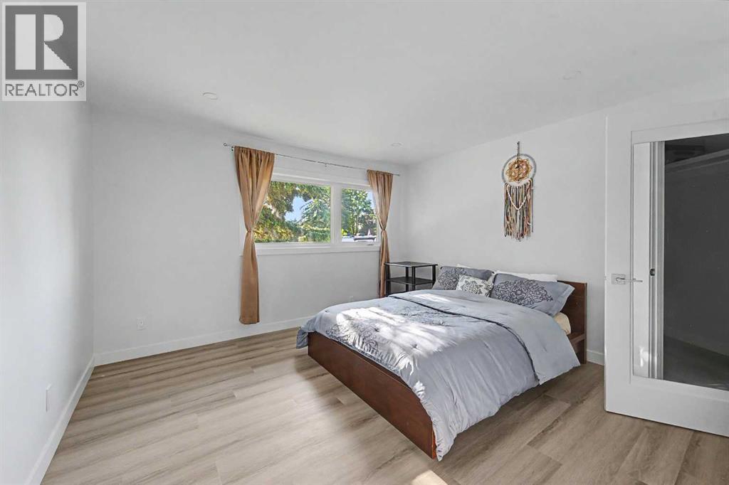 12108 Lake Waterton Way SE, Calgary, Alberta  T2J 2M4 - Photo 11 - A2318605