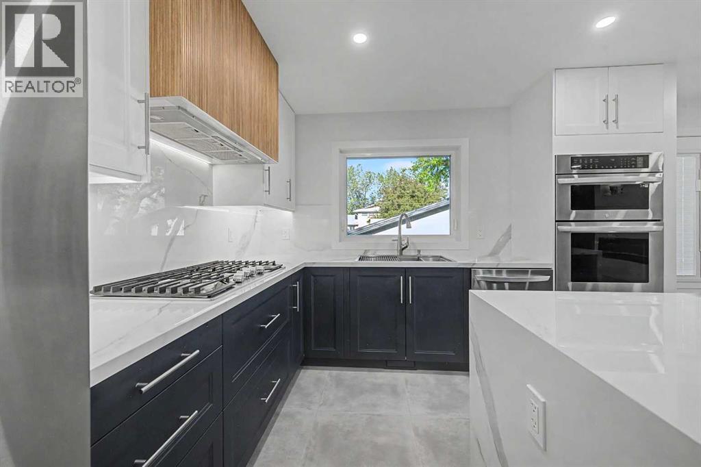 12108 Lake Waterton Way SE, Calgary, Alberta  T2J 2M4 - Photo 6 - A2318605