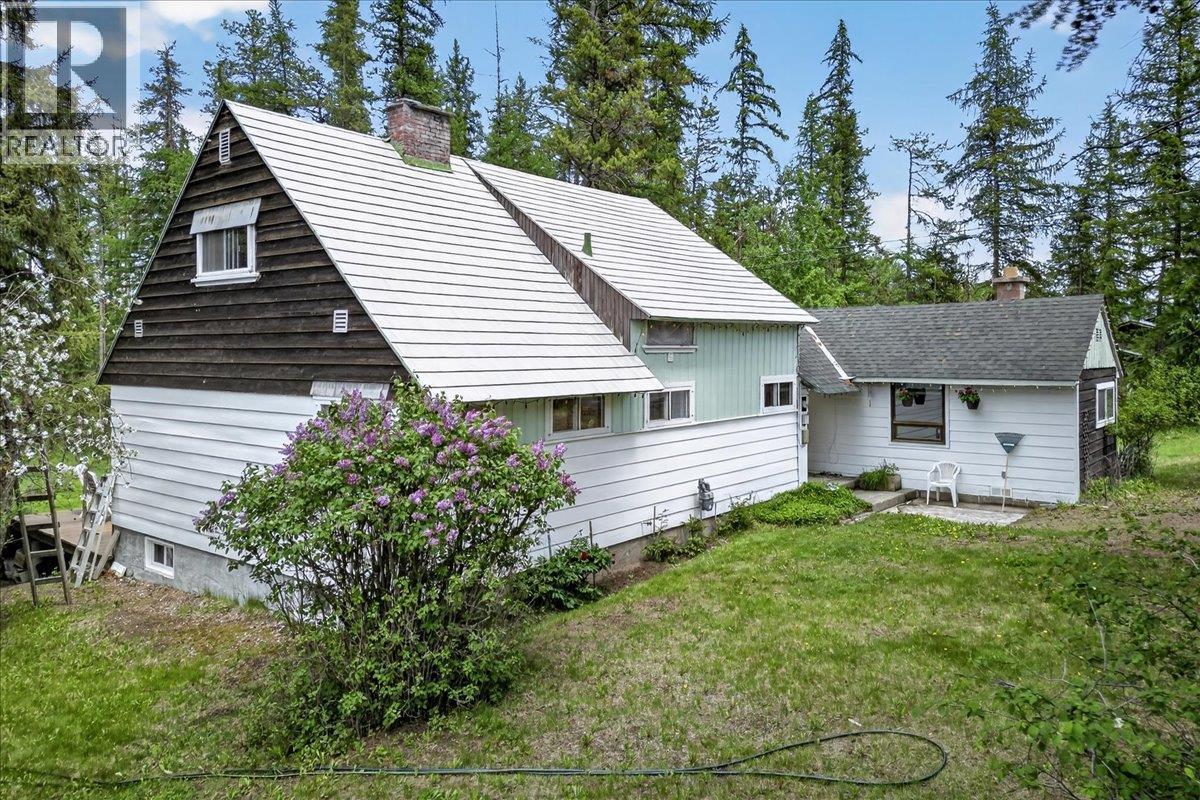 8807 Highway 95A, Kimberley, British Columbia