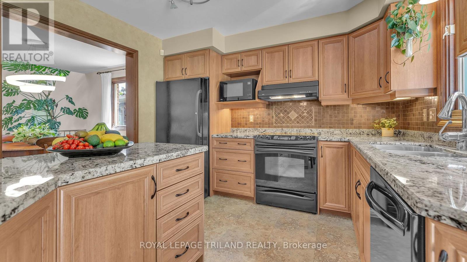 230 St Bees Close, London North, Ontario  N6G 4M4 - Photo 10 - X13426454