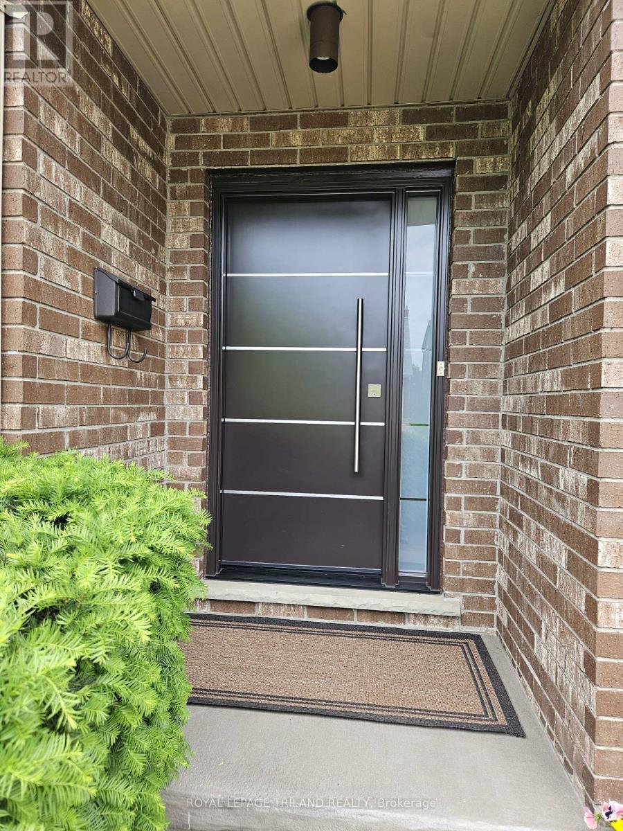 230 St Bees Close, London North, Ontario  N6G 4M4 - Photo 2 - X13426454