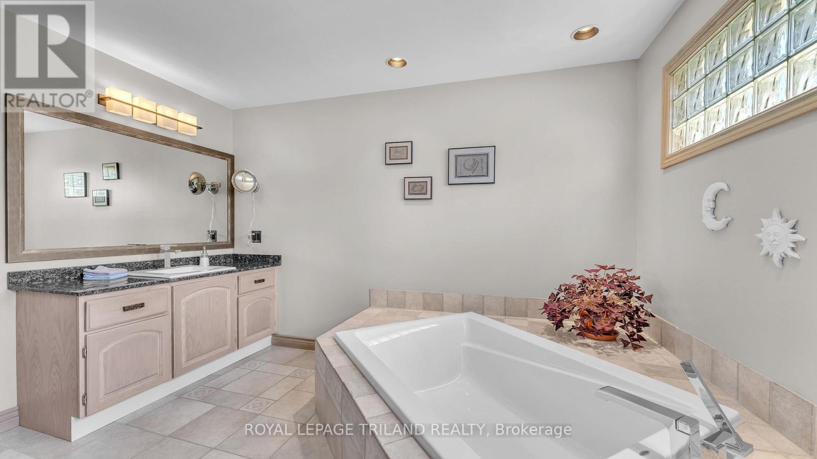 230 St Bees Close, London North, Ontario  N6G 4M4 - Photo 21 - X13426454