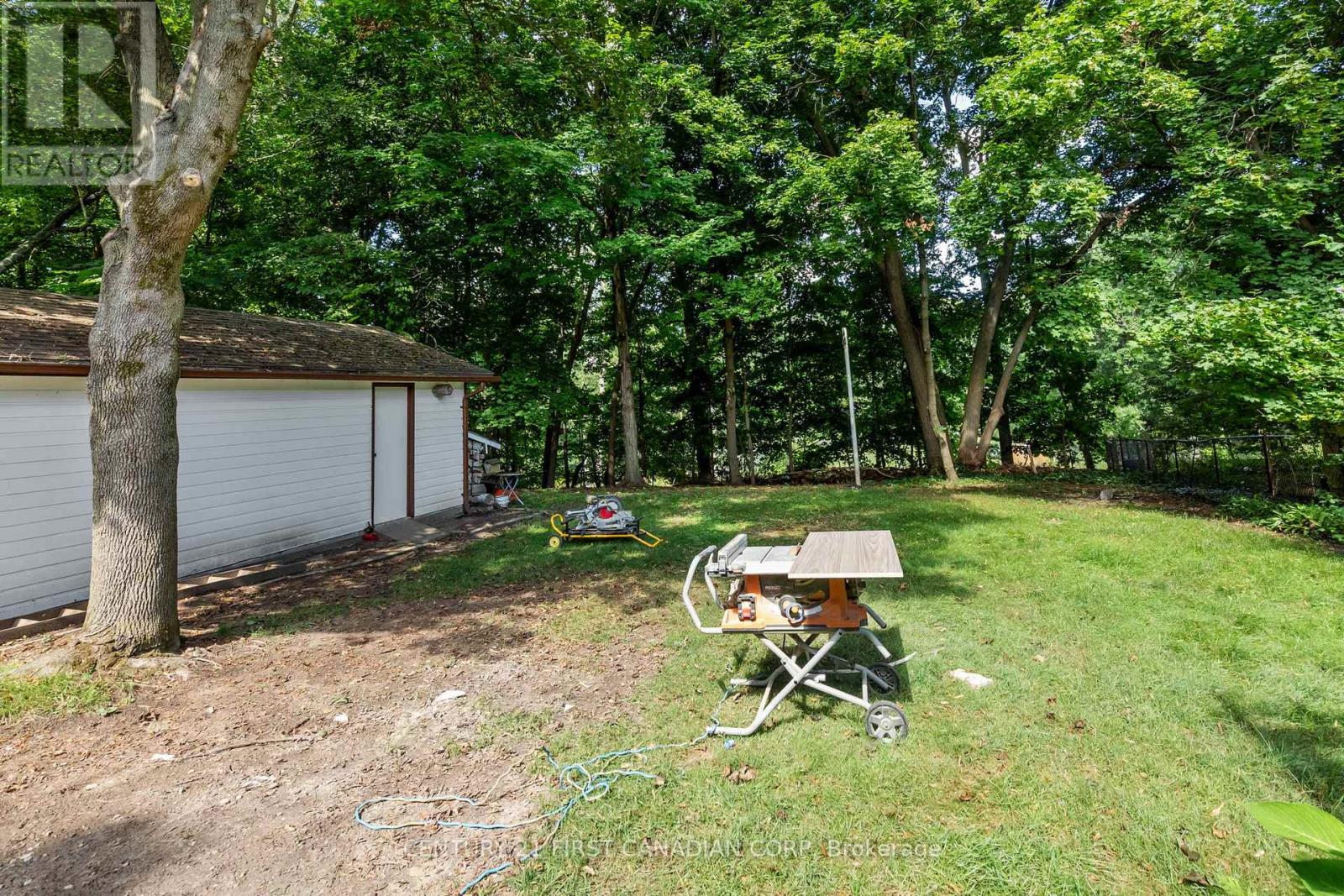 32 Braemar Crescent, London North, Ontario  N6H 2X1 - Photo 41 - X13426692