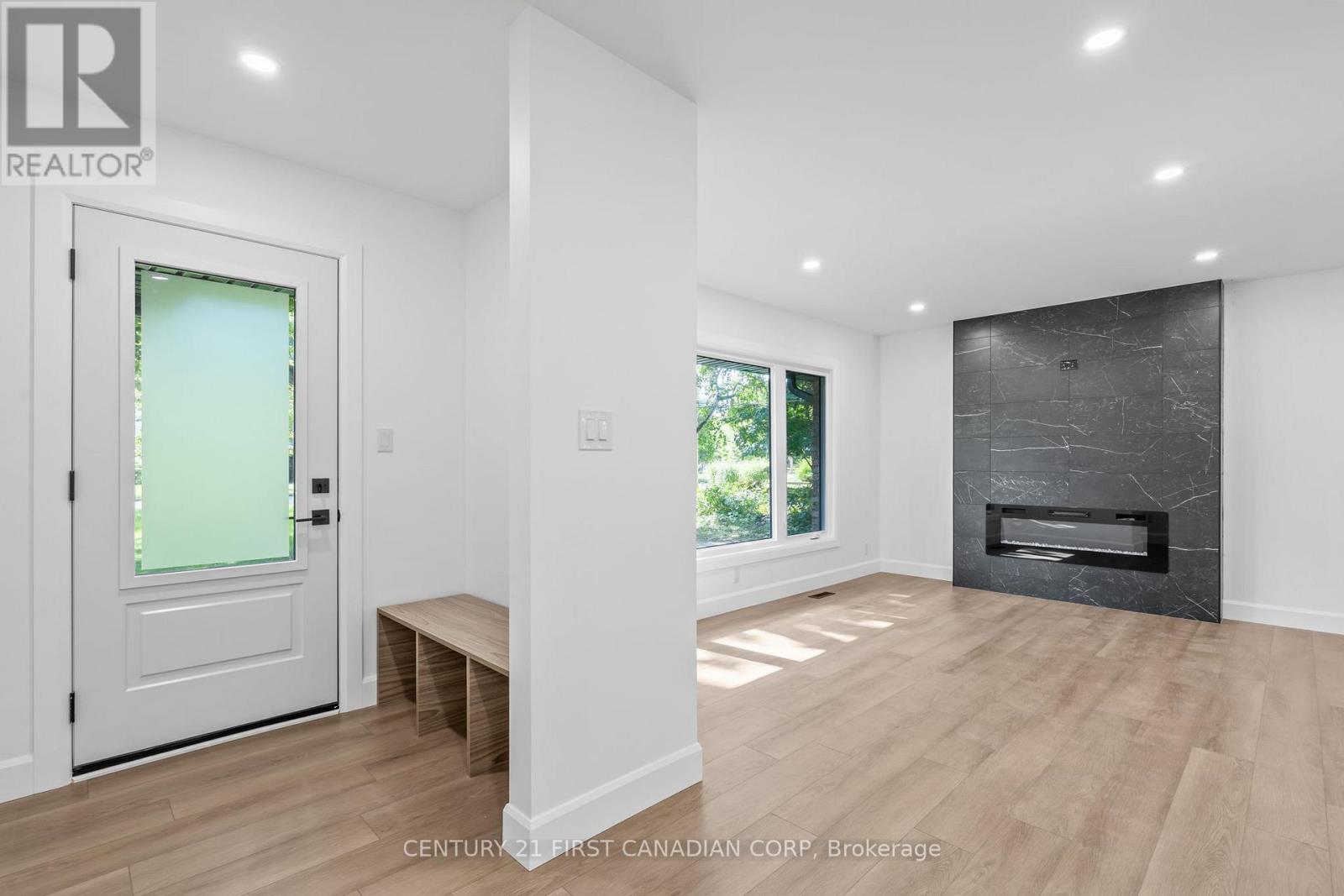 32 Braemar Crescent, London North, Ontario  N6H 2X1 - Photo 6 - X13426692
