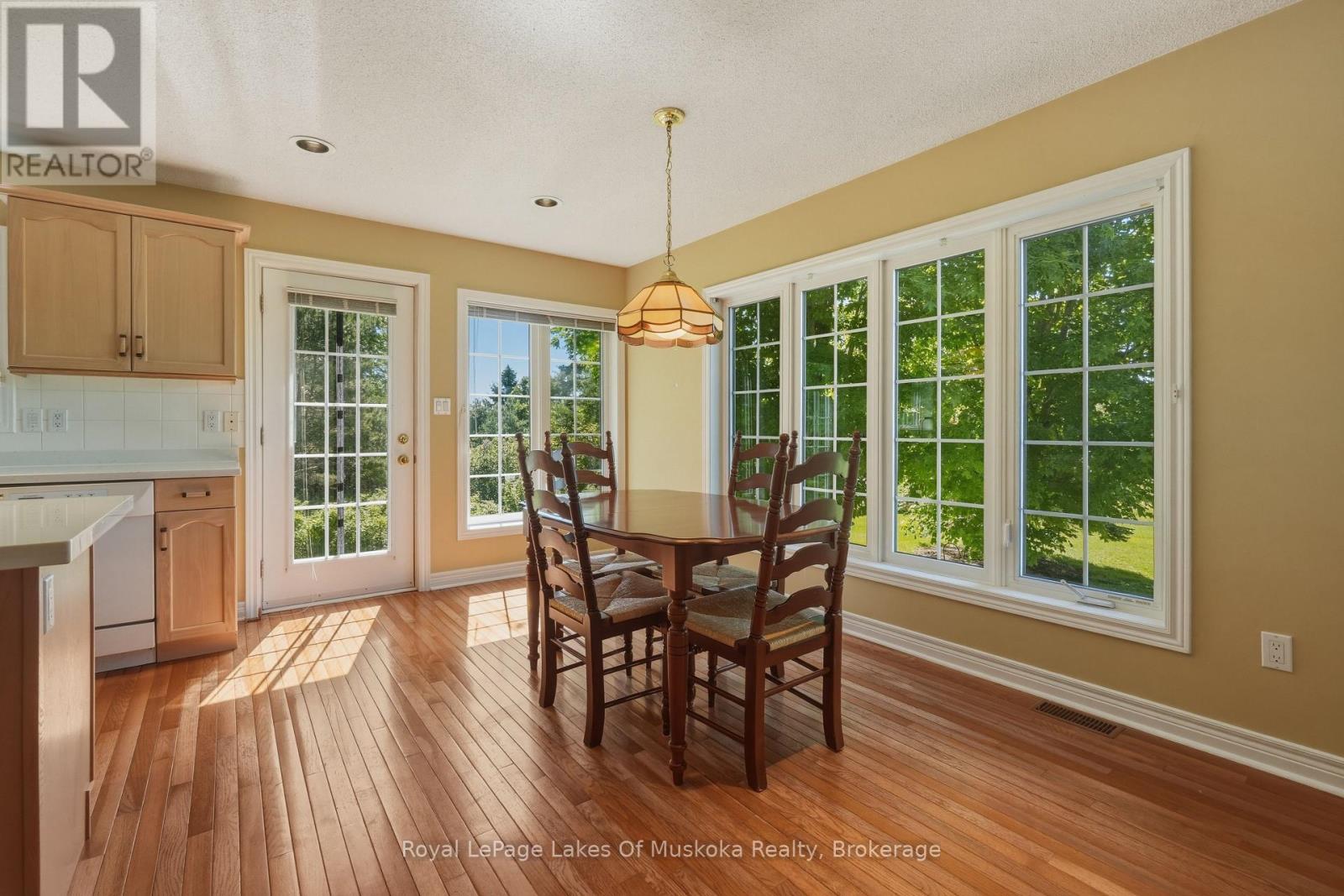 1183 Golf Course Road, Lake Of Bays, Ontario P1H 2J6 - Photo 11 - X13426558