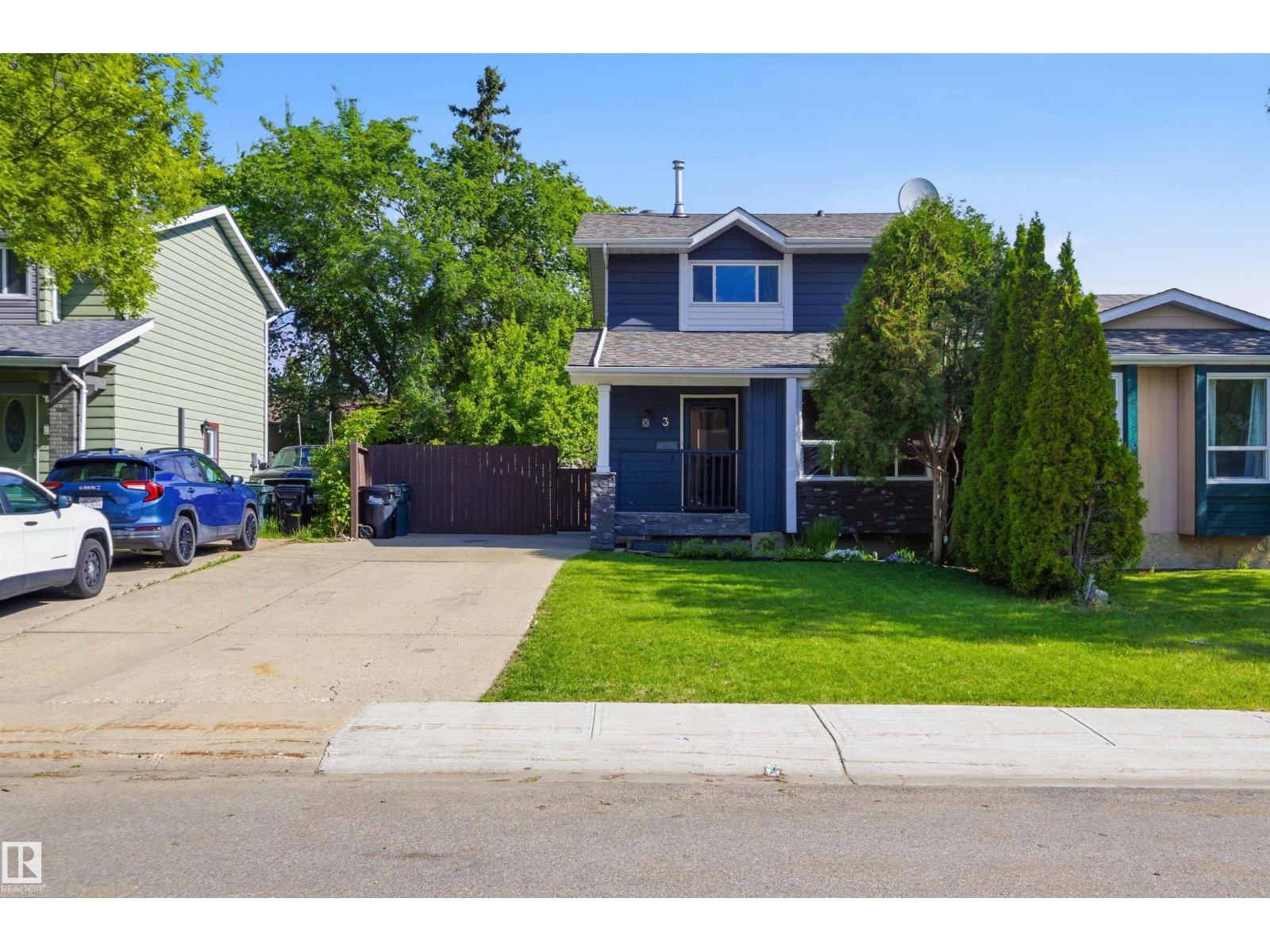 3 Woodbine Co, Sherwood Park, Alberta  T8A 4B1 - Photo 1 - E4492795