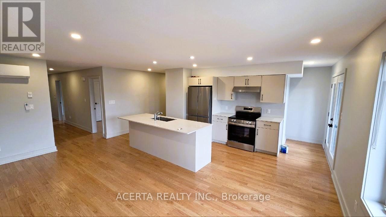 B - 1252 Trenton Avenue, Ottawa, Ontario  K1Z 8J9 - Photo 2 - X13426780