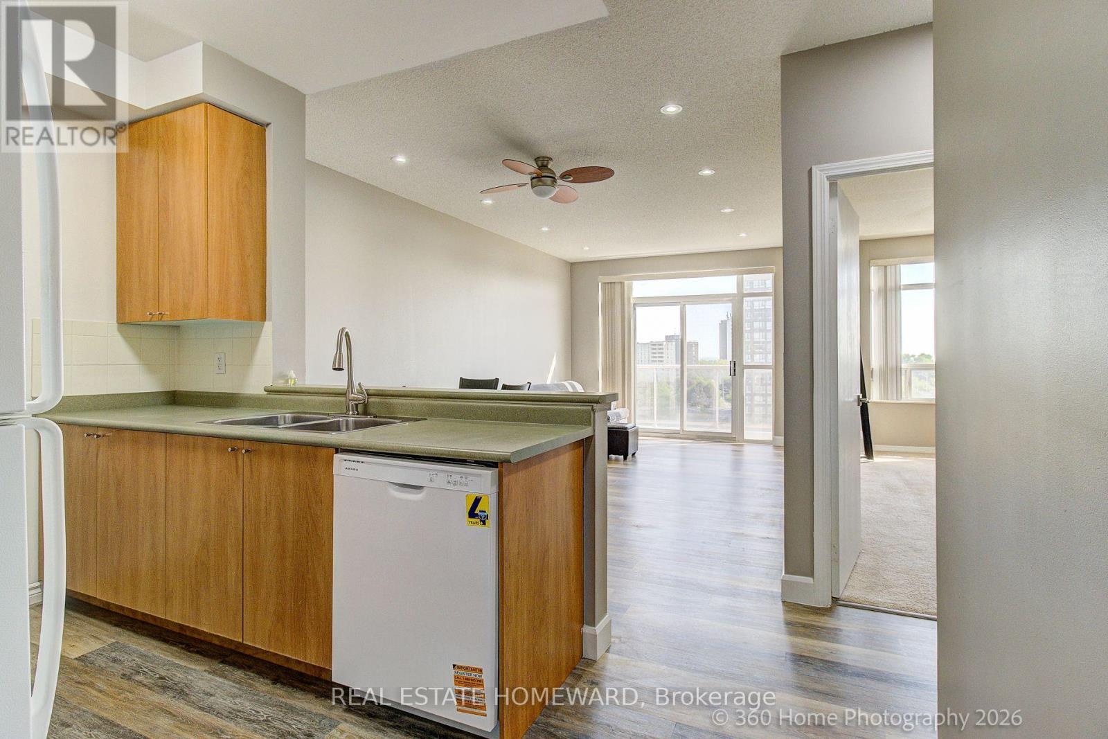 Ph4 - 3650 Kingston Road, Toronto, Ontario  M1M 3X9 - Photo 10 - E13418784