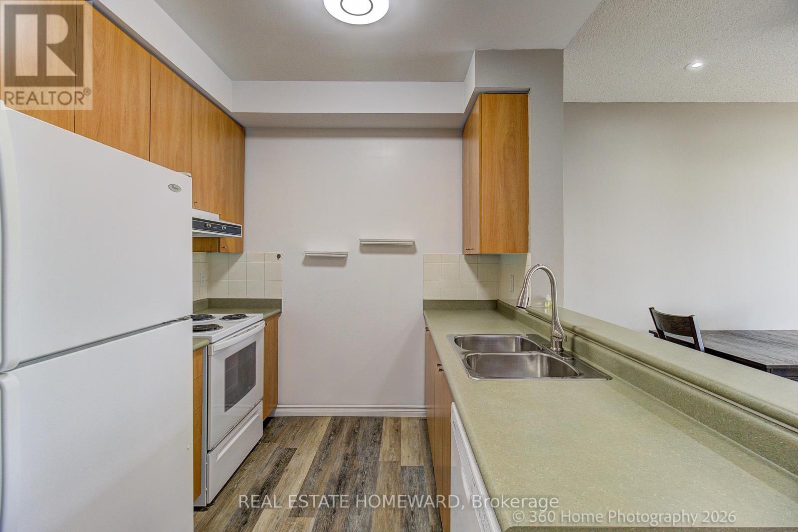Ph4 - 3650 Kingston Road, Toronto, Ontario  M1M 3X9 - Photo 8 - E13418784