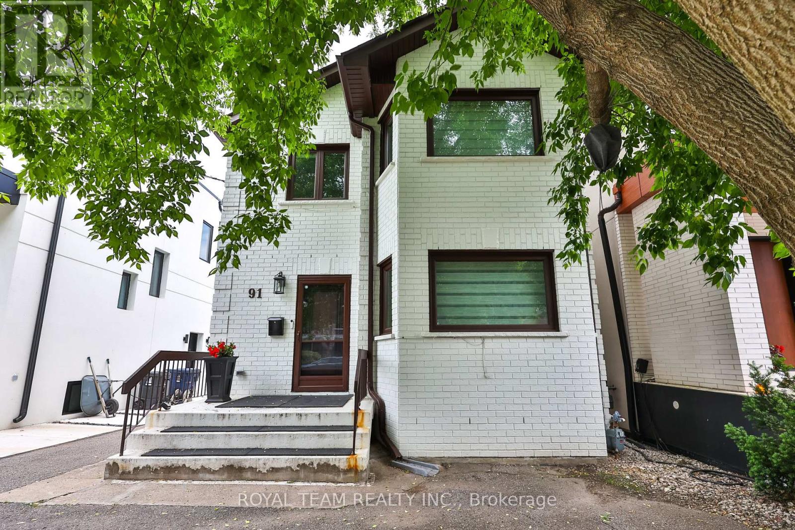 91 South Kingsway Way, Toronto, Ontario  M6S 3T4 - Photo 3 - W13088398