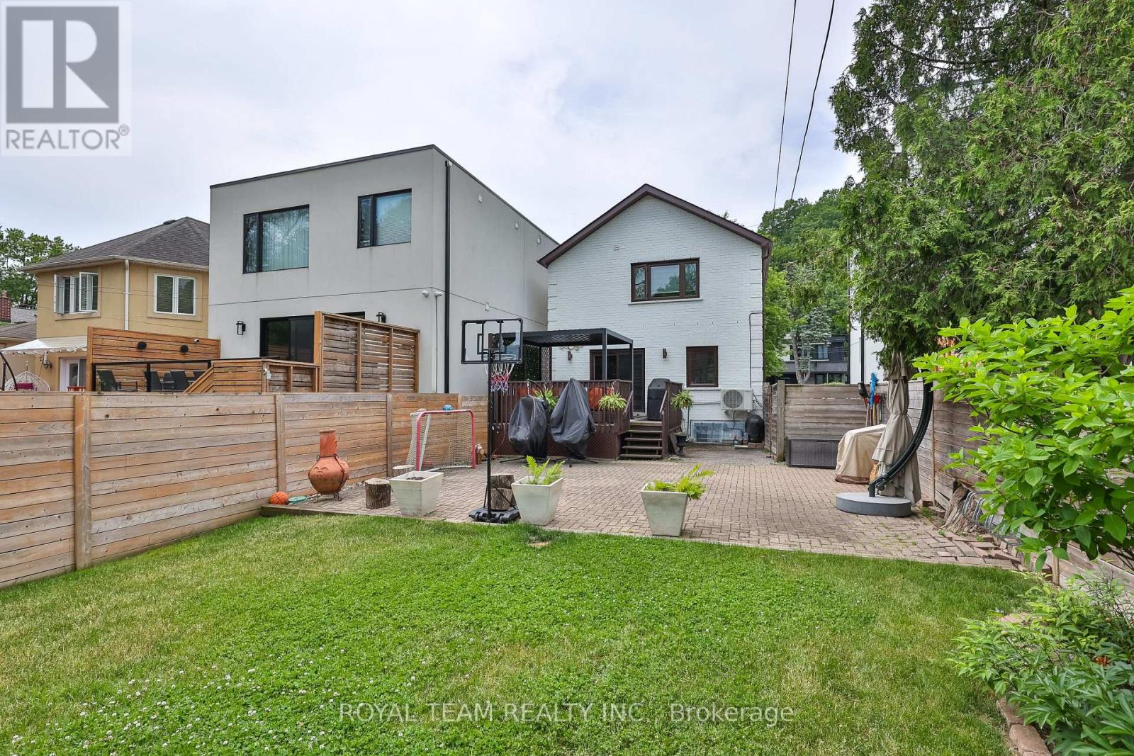 91 South Kingsway Way, Toronto, Ontario  M6S 3T4 - Photo 46 - W13088398