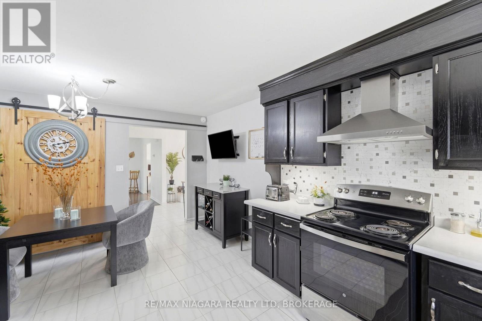 8009 Preakness Street, Niagara Falls, Ontario  L2H 2E8 - Photo 11 - X13426762