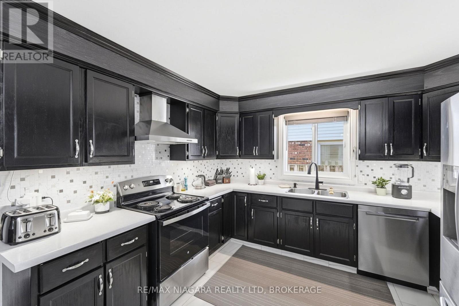 8009 Preakness Street, Niagara Falls, Ontario  L2H 2E8 - Photo 14 - X13426762