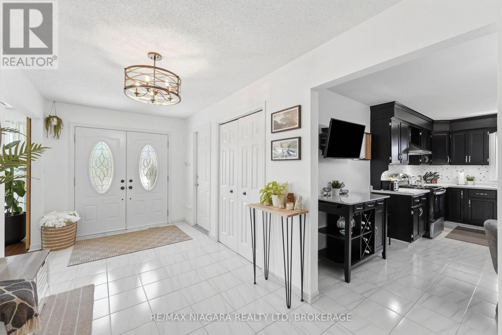 8009 Preakness Street, Niagara Falls, Ontario  L2H 2E8 - Photo 4 - X13426762