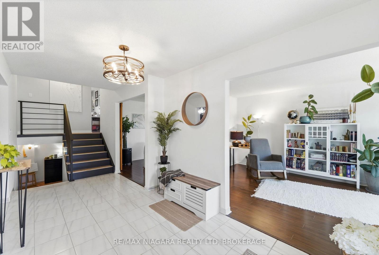 8009 Preakness Street, Niagara Falls, Ontario  L2H 2E8 - Photo 5 - X13426762