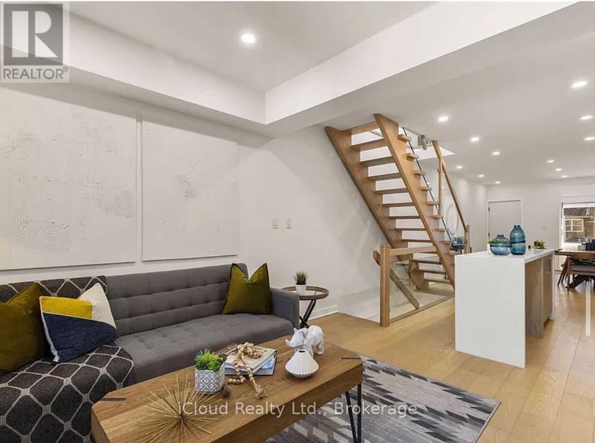 386 Coxwell Avenue, Toronto, Ontario  M4L 3B7 - Photo 31 - E13419390