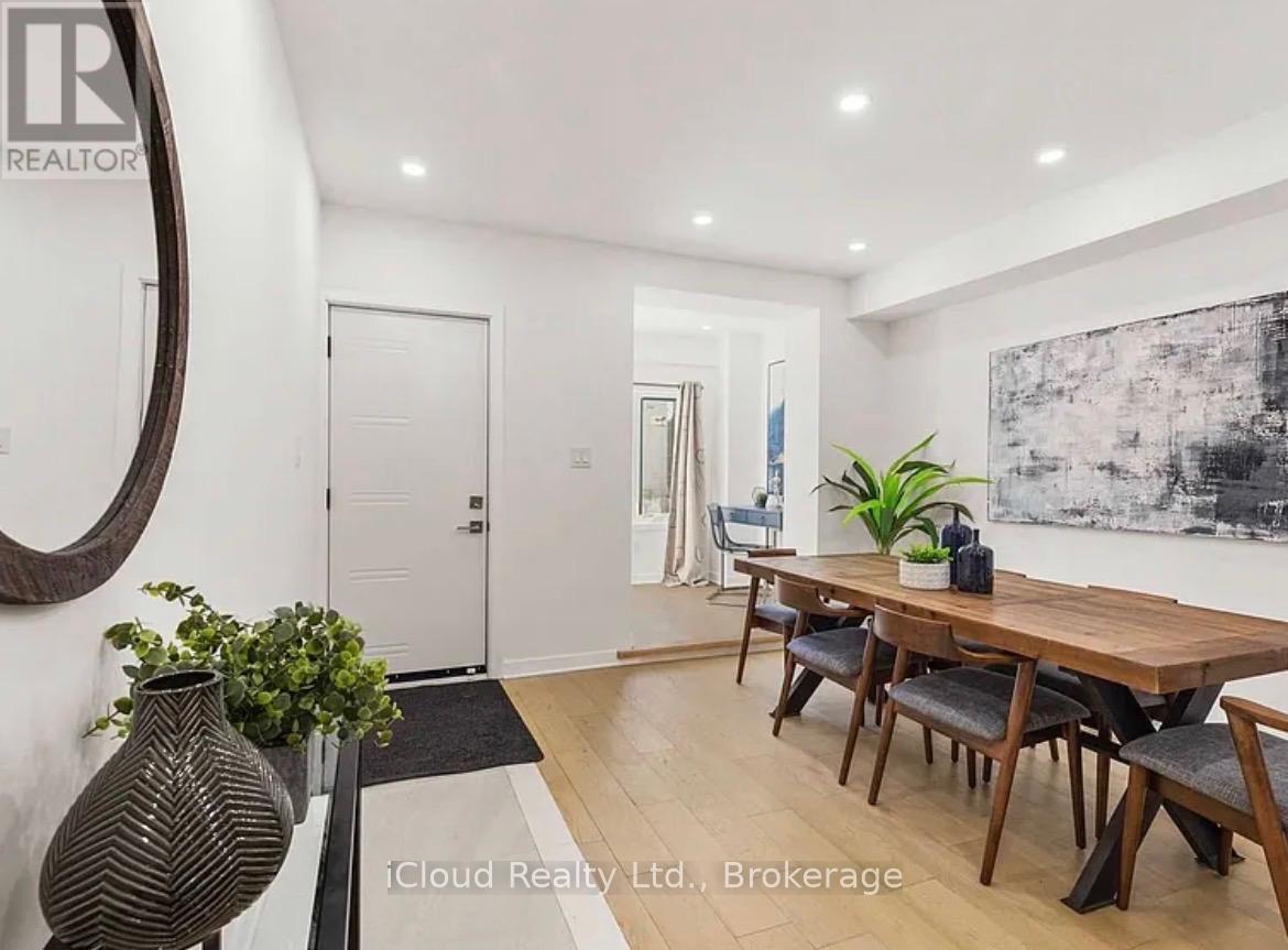 386 Coxwell Avenue, Toronto, Ontario  M4L 3B7 - Photo 17 - E13419390