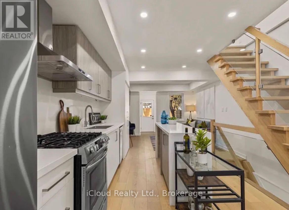 386 Coxwell Avenue, Toronto, Ontario  M4L 3B7 - Photo 28 - E13419390