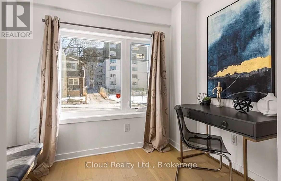 386 Coxwell Avenue, Toronto, Ontario  M4L 3B7 - Photo 14 - E13419390