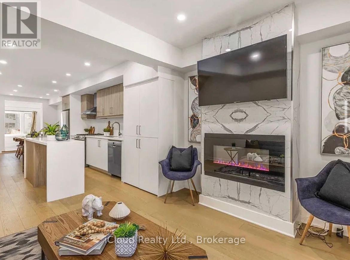 386 Coxwell Avenue, Toronto, Ontario  M4L 3B7 - Photo 29 - E13419390