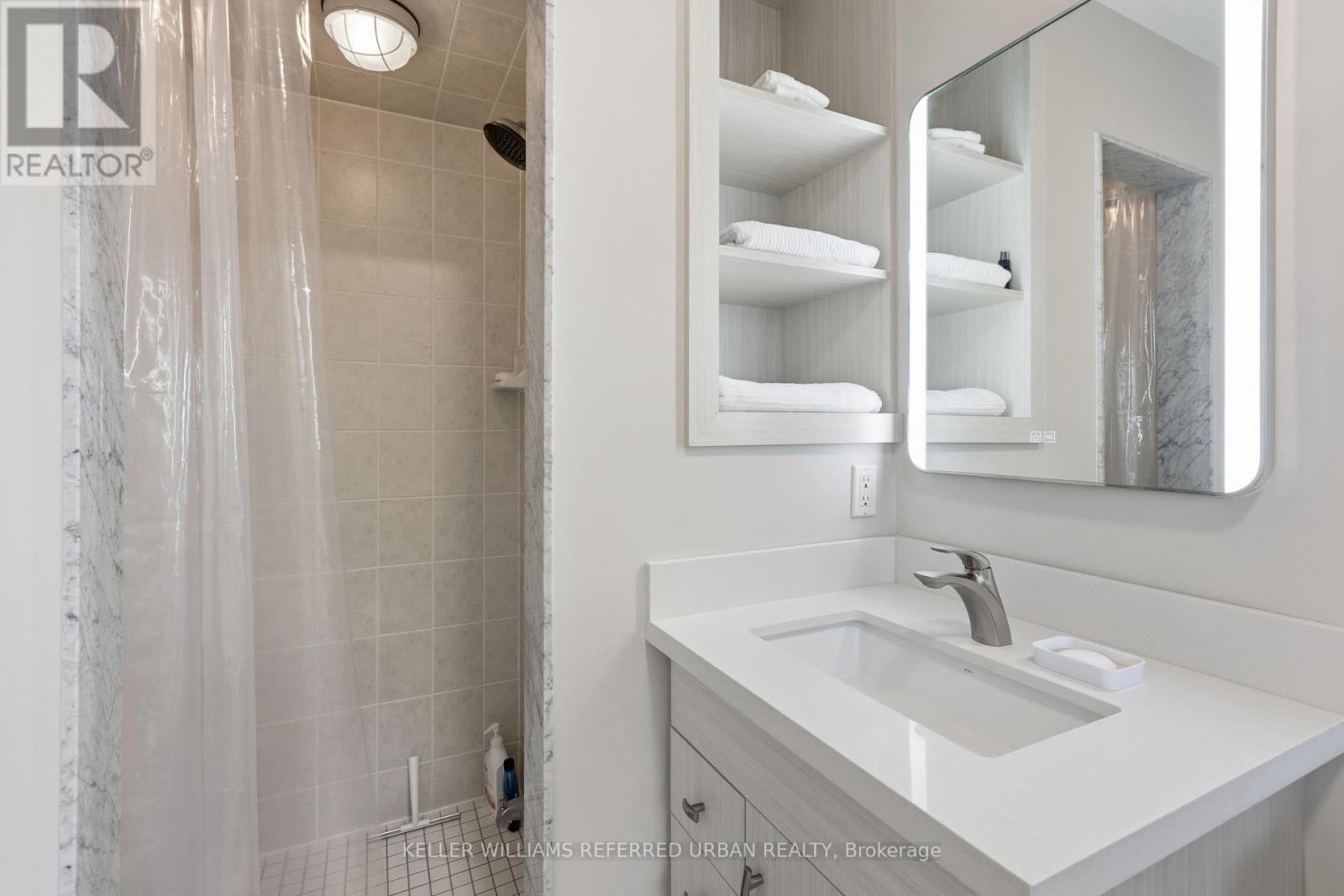 129 Dolce Crescent, Vaughan, Ontario  L4H 3C8 - Photo 28 - N12993410