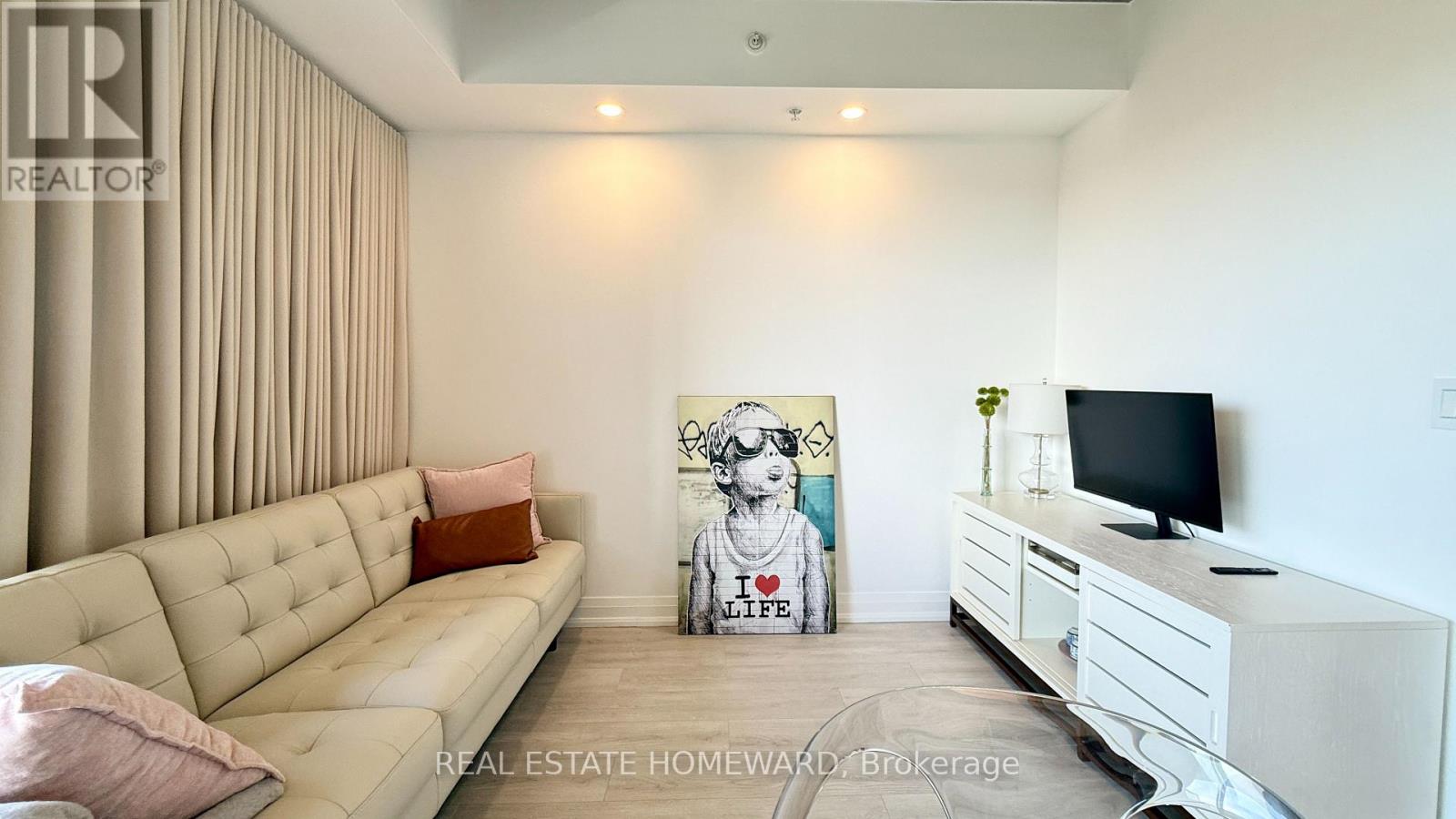 706 - 32 CAMDEN STREET, Toronto, Ontario