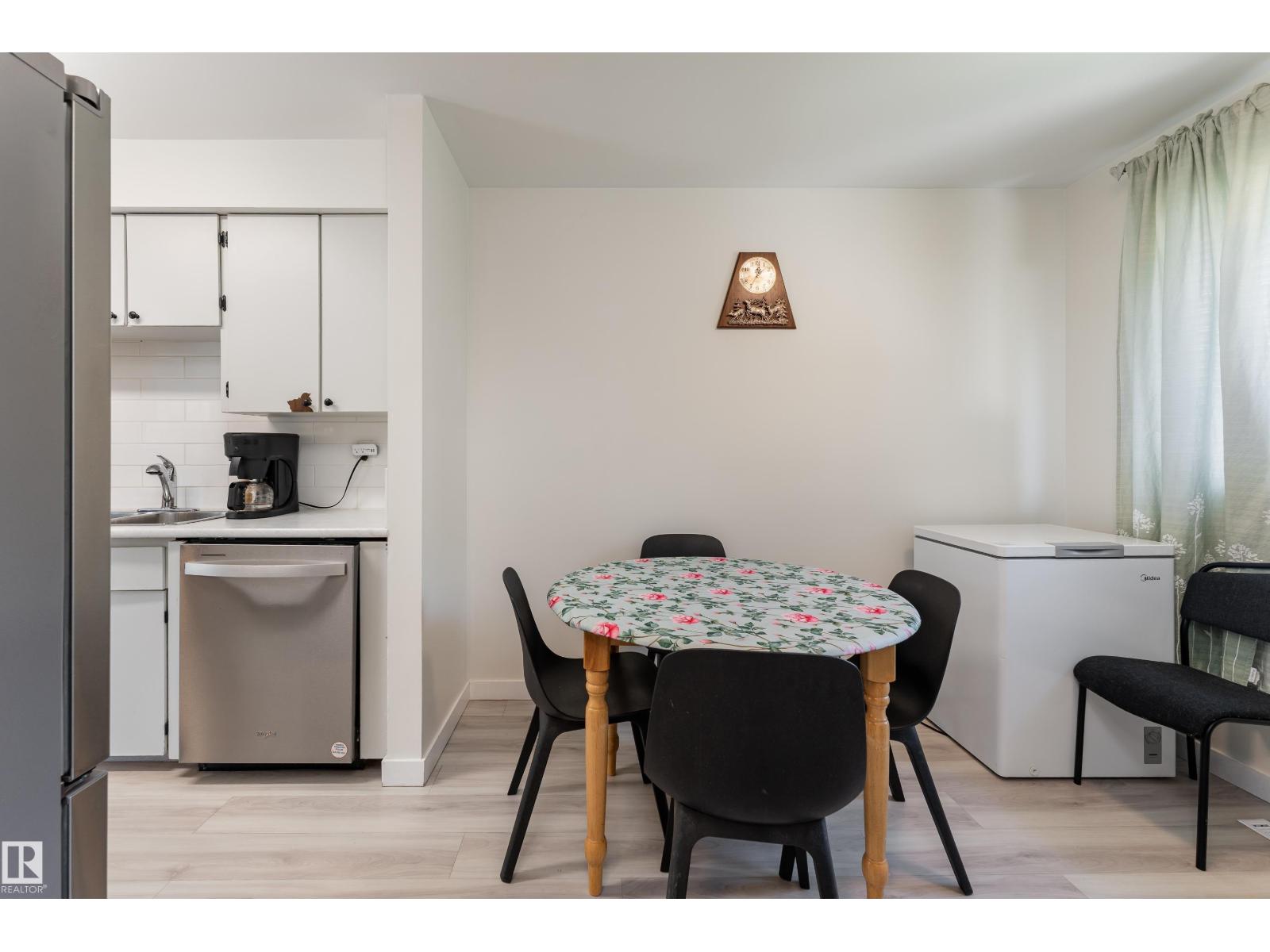 9 Royal Rd NW, Edmonton, Alberta  T6J 2E7 - Photo 3 - E4492802