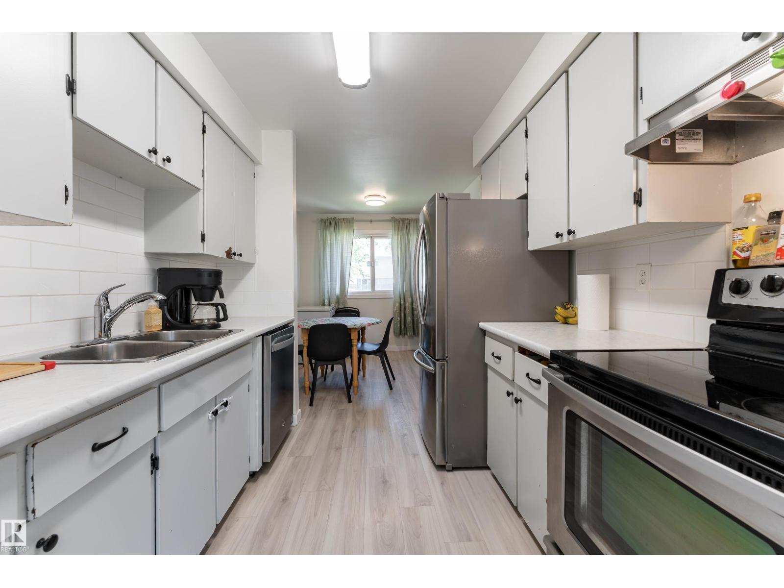 9 Royal Rd NW, Edmonton, Alberta  T6J 2E7 - Photo 6 - E4492802