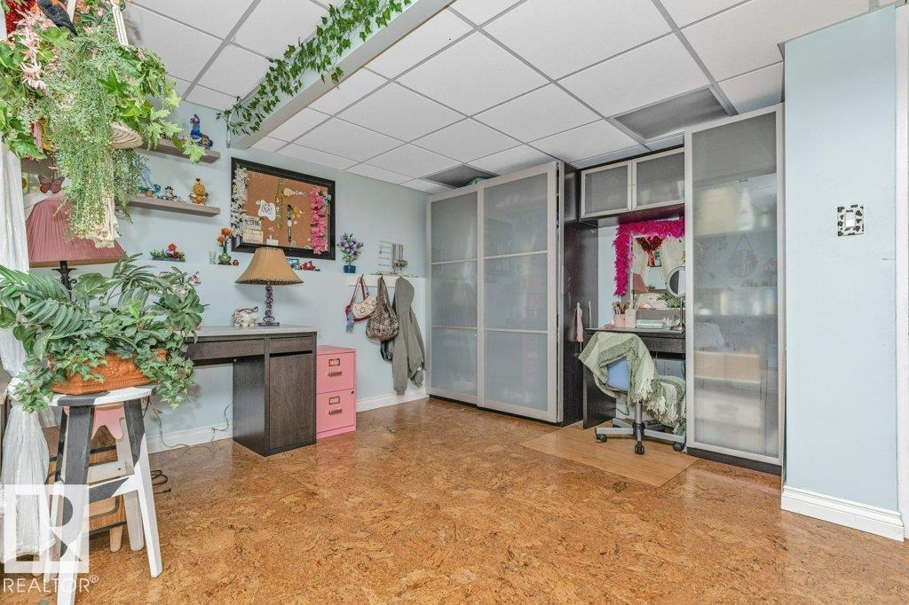149 Greenoch Cr NW, Edmonton, Alberta  T6L 1W6 - Photo 46 - E4492803