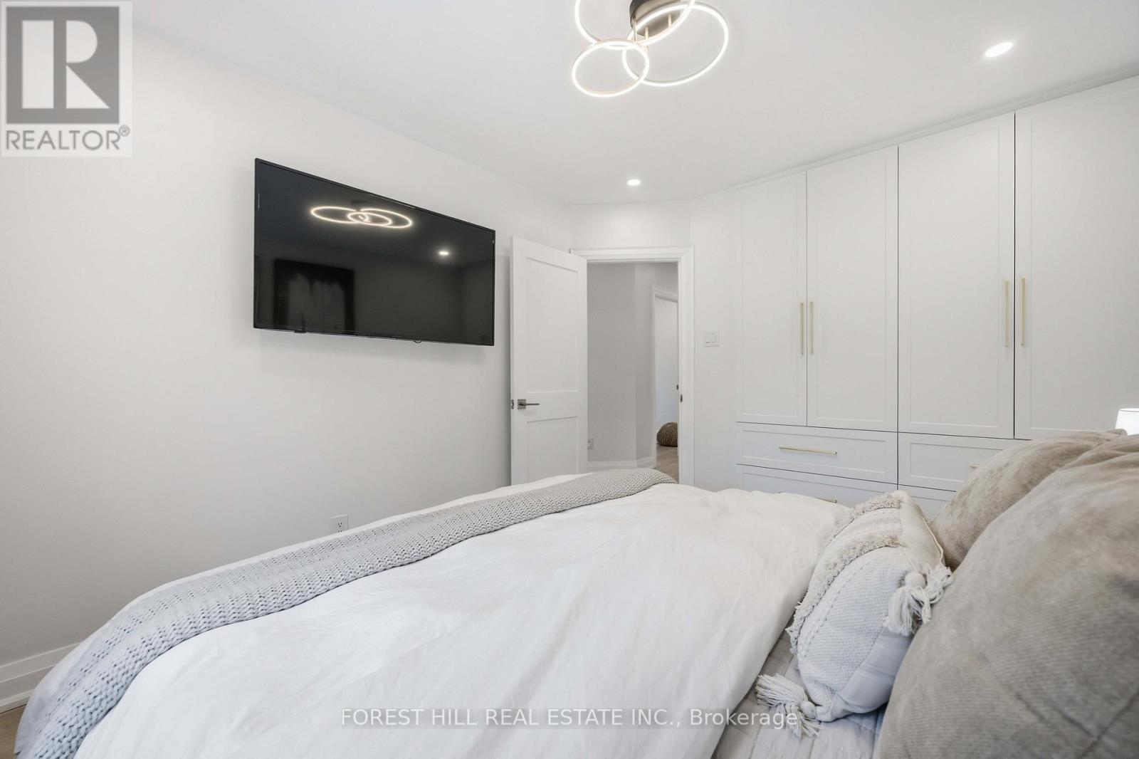 9 Marilyn Crescent, Toronto, Ontario  M4B 3C5 - Photo 17 - E13426618