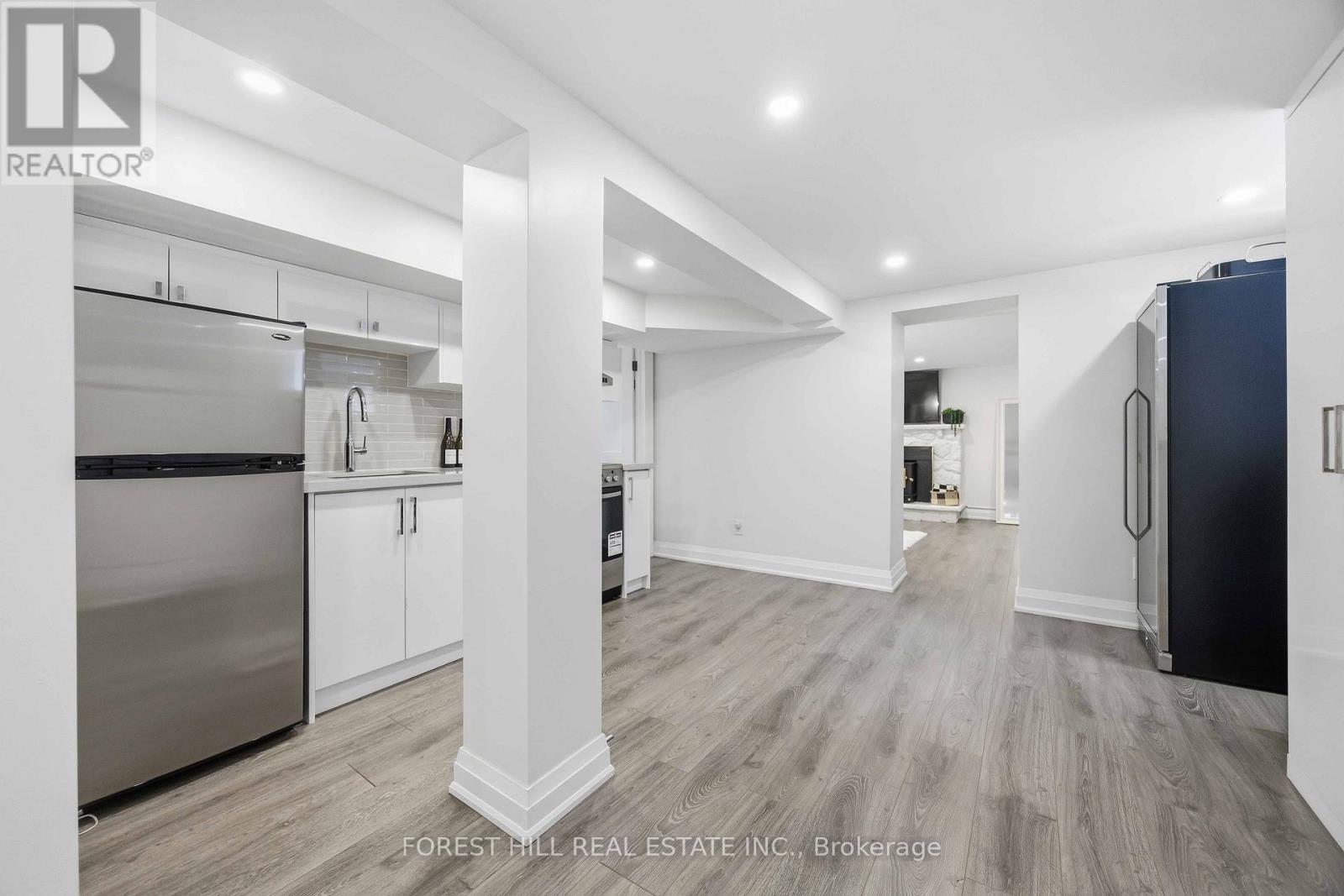 9 Marilyn Crescent, Toronto, Ontario  M4B 3C5 - Photo 26 - E13426618