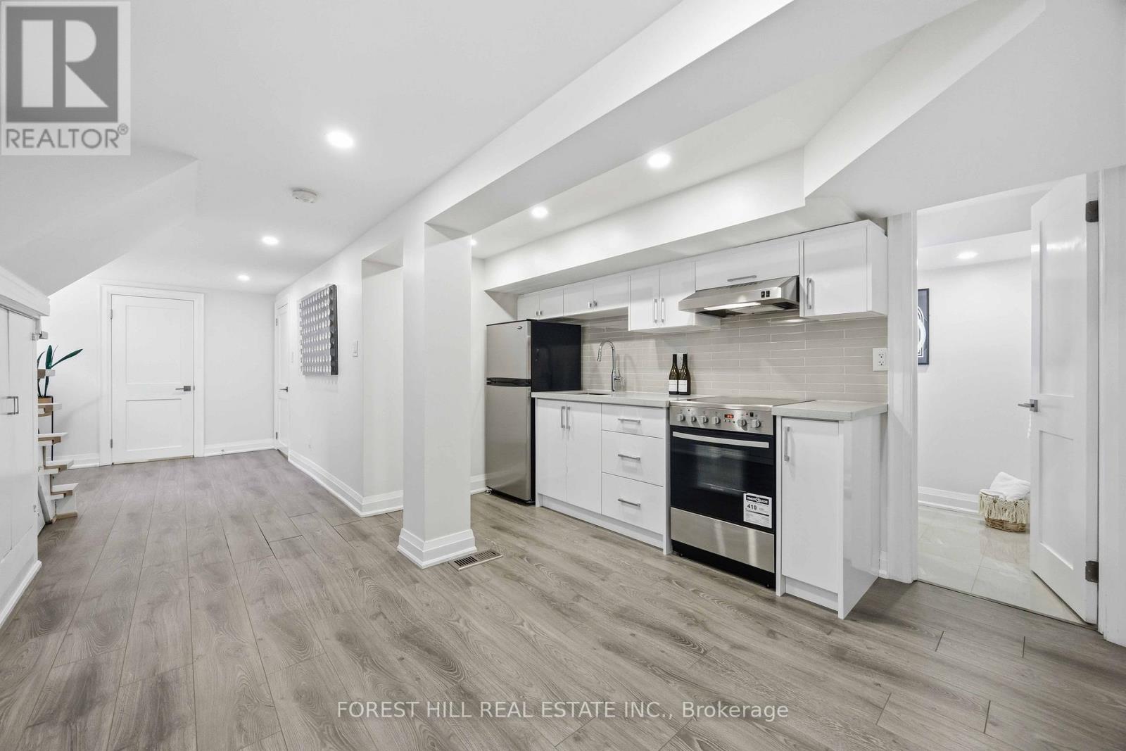 9 Marilyn Crescent, Toronto, Ontario  M4B 3C5 - Photo 27 - E13426618