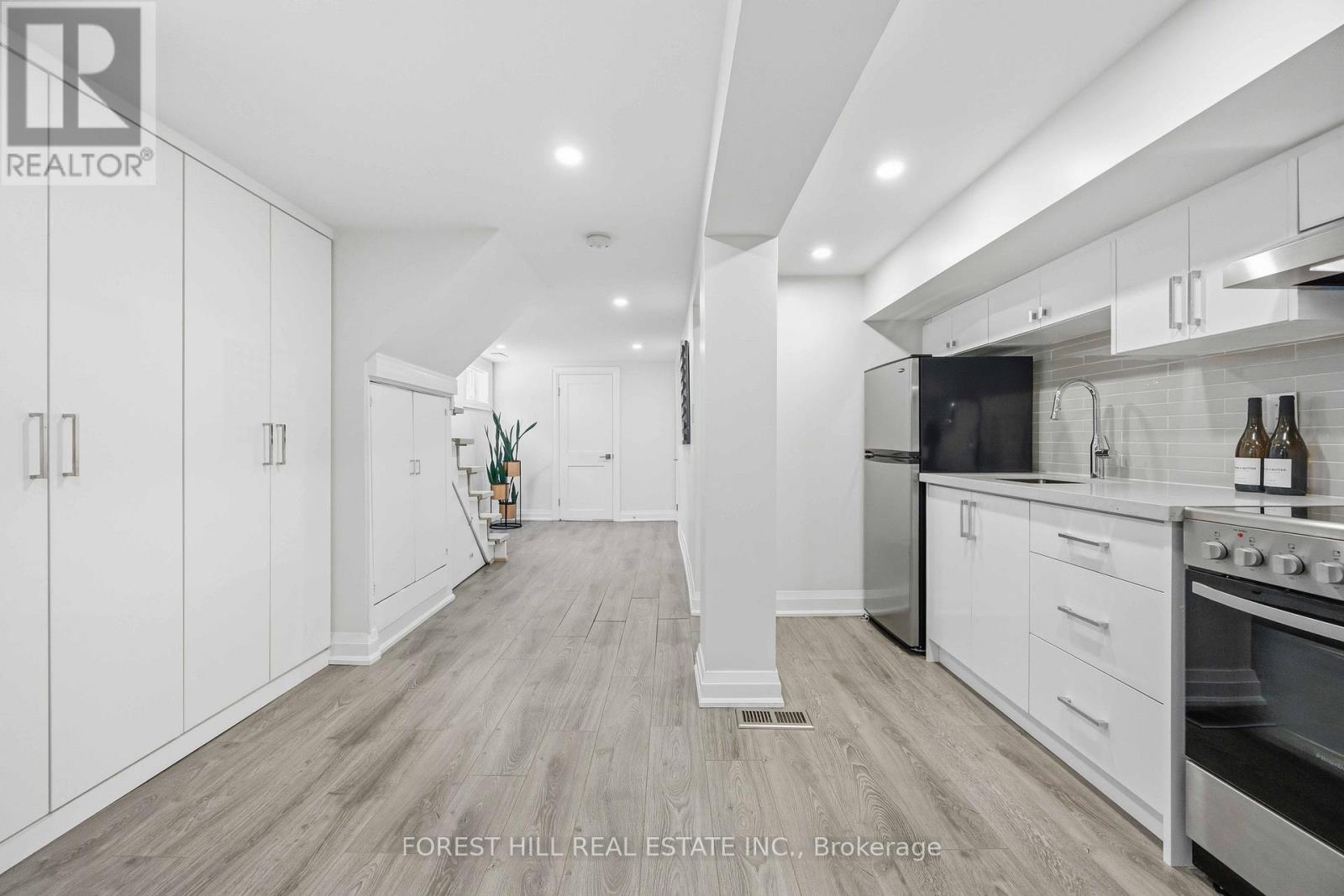 9 Marilyn Crescent, Toronto, Ontario  M4B 3C5 - Photo 28 - E13426618