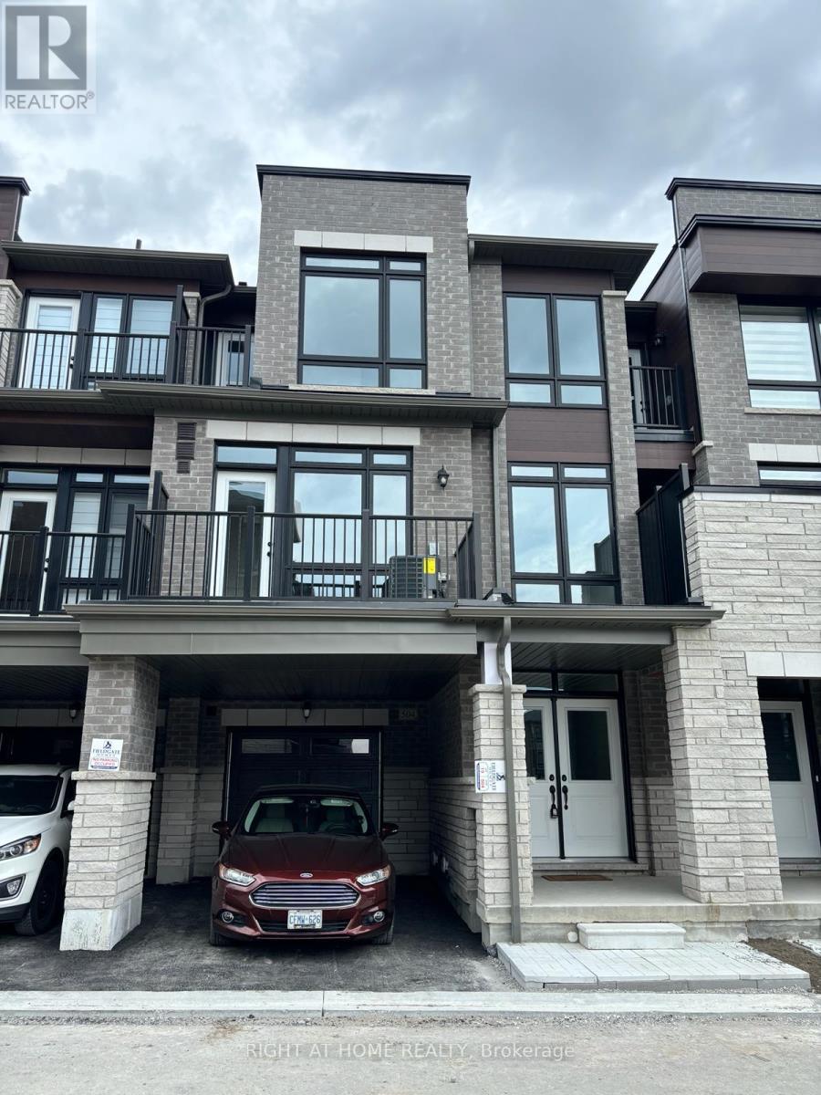 504 LITTLEWOOD LANE, Ajax, Ontario