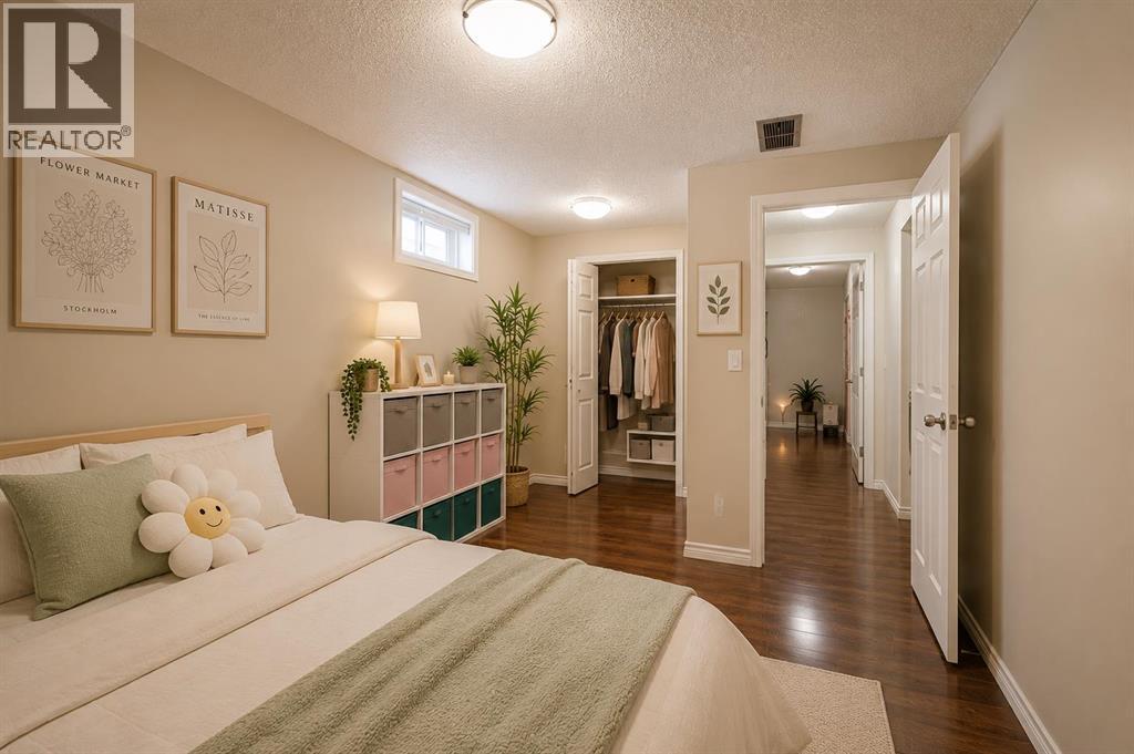 24 Bedford Road NE, Calgary, Alberta  T3K 2K8 - Photo 18 - A2313933