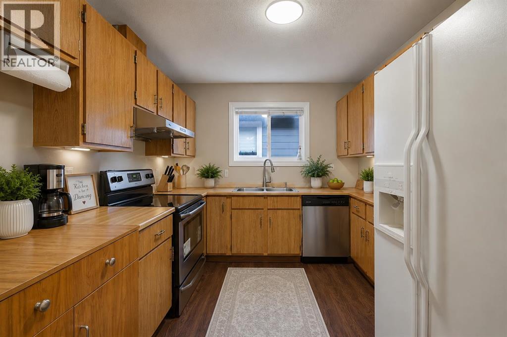 24 Bedford Road NE, Calgary, Alberta  T3K 2K8 - Photo 11 - A2313933