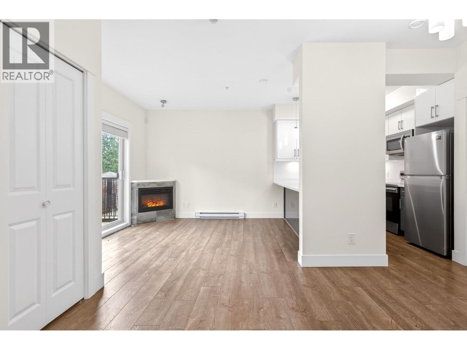 12 4033 Dominion Street, Burnaby, British Columbia  V5G 0C2 - Photo 6 - R3134081