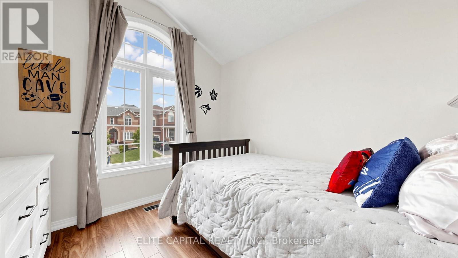 41 Knapton Drive, Newmarket, Ontario  L3X 3A9 - Photo 30 - N13426498