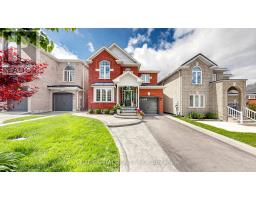 41 KNAPTON DRIVE, Newmarket, Ontario