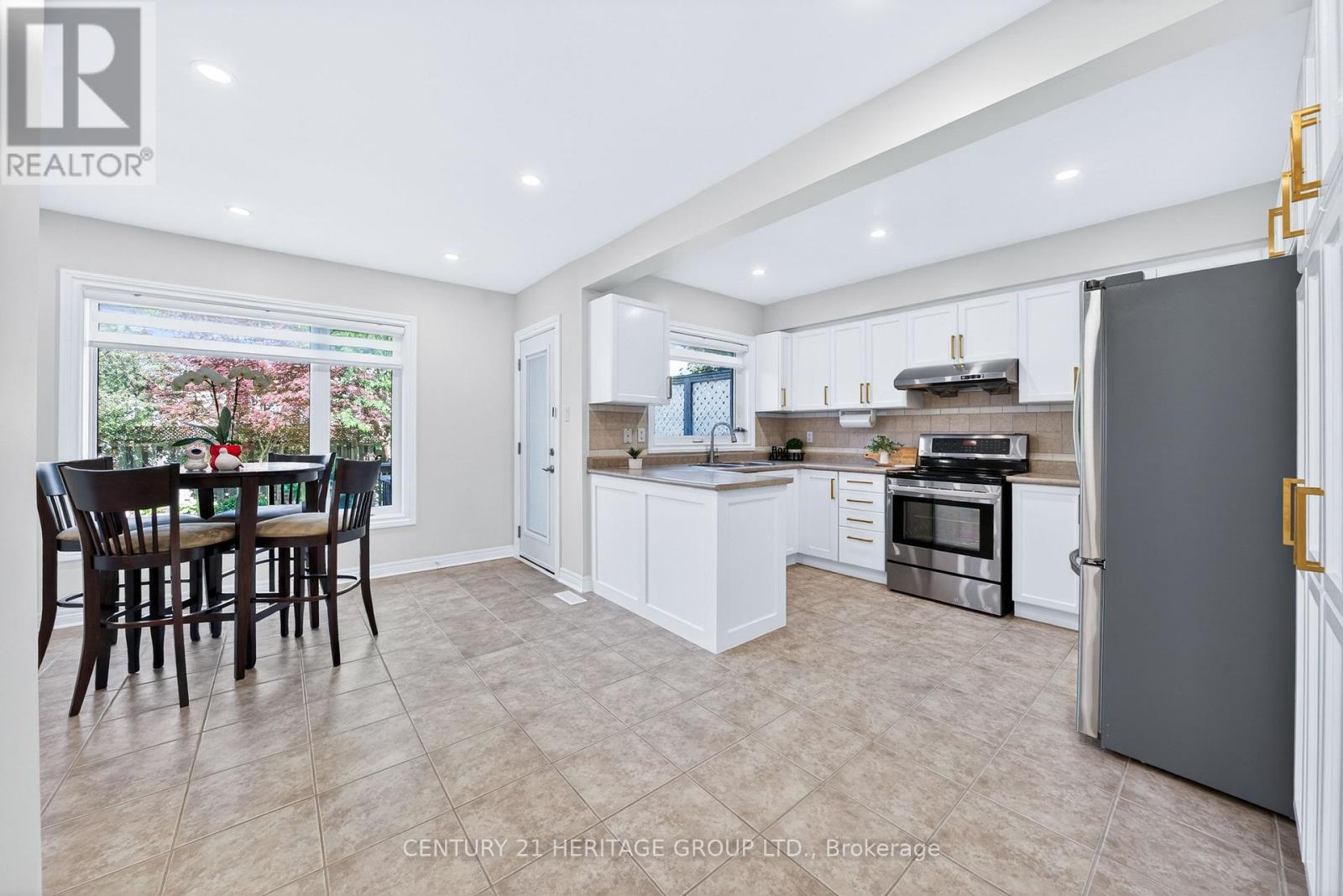 373 Wood Duck Lane, Newmarket, Ontario L3X 2X8 - Photo 11 - N13426632