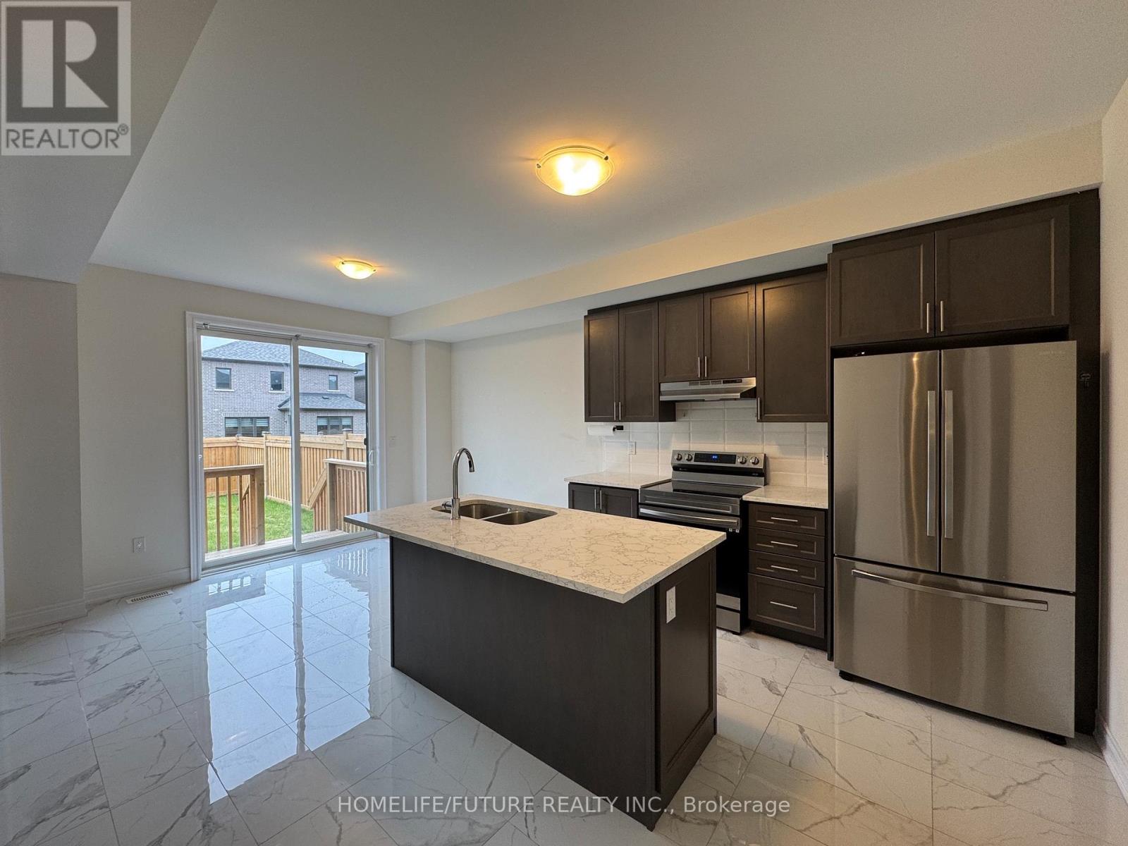 15 Wesley Brooks Street, Clarington, Ontario  L1B 0W1 - Photo 6 - E13423180