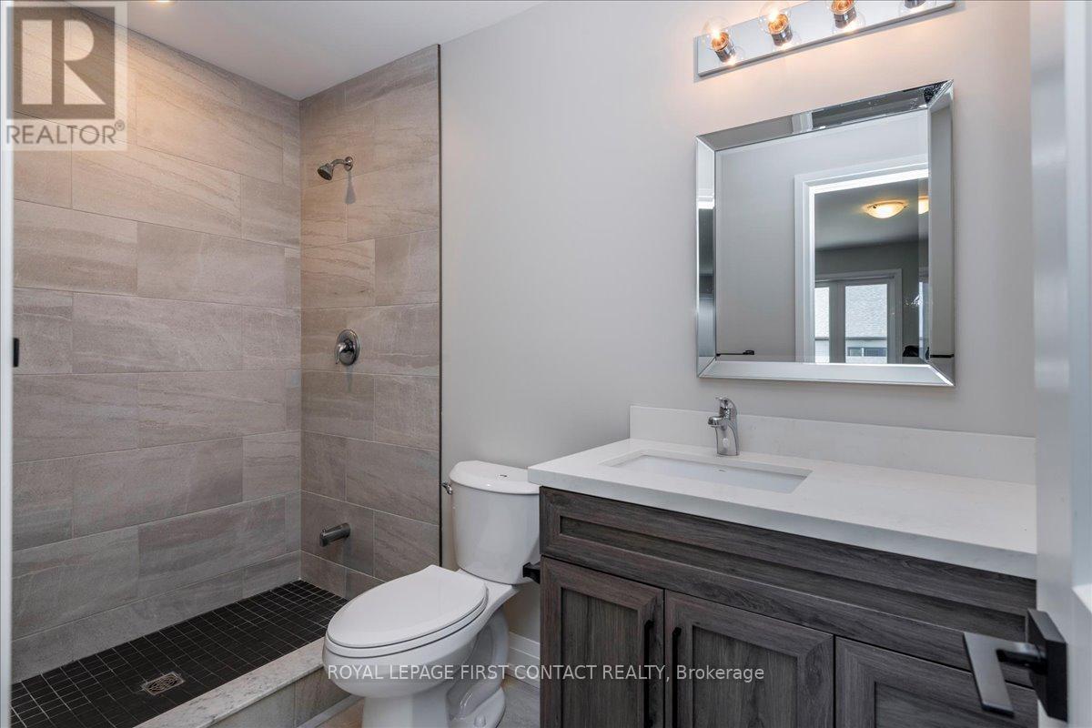 4 Stonehart Lane, Barrie (East Bayfield), Ontario  L4M 7E8 - Photo 17 - S13426532