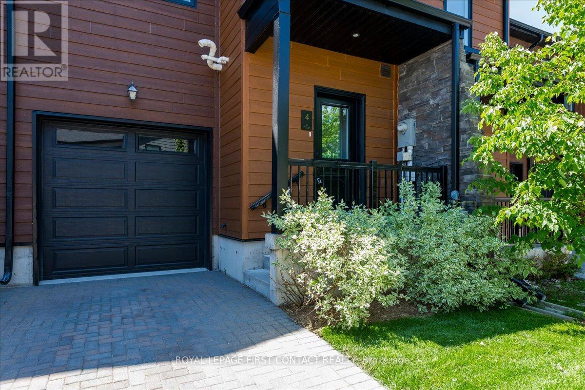 4 Stonehart Lane, Barrie (East Bayfield), Ontario  L4M 7E8 - Photo 2 - S13426532