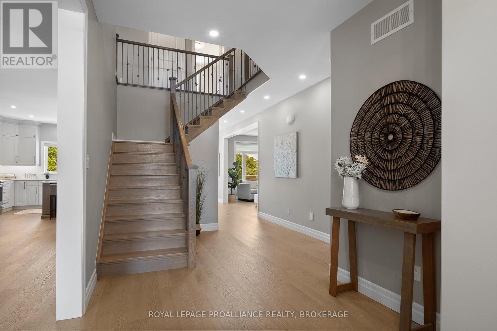 15 Matthew Street, Greater Napanee, Ontario  K7R 0C3 - Photo 3 - X13426072