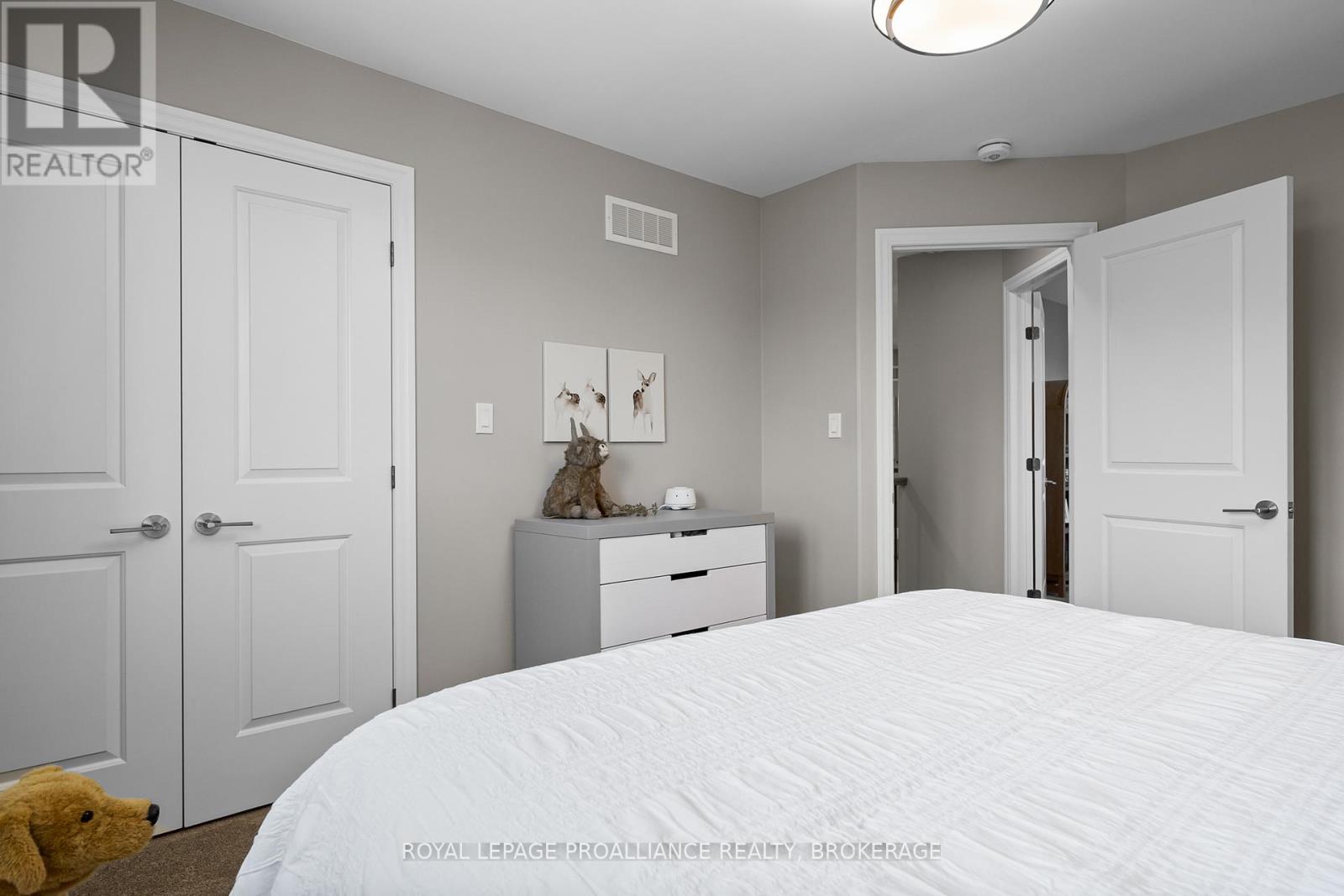15 Matthew Street, Greater Napanee, Ontario  K7R 0C3 - Photo 27 - X13426072